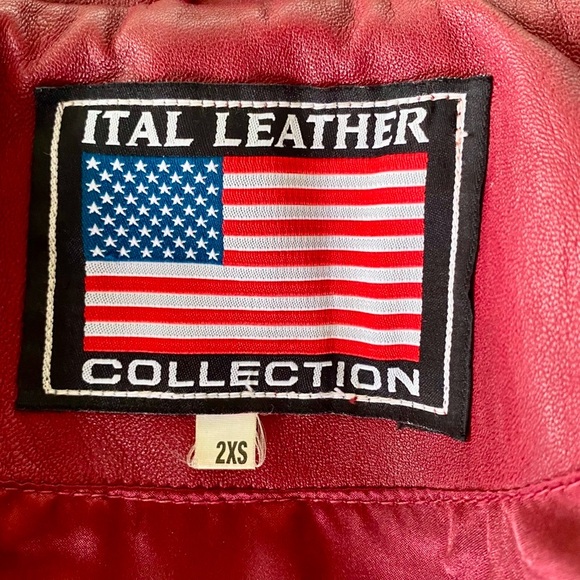 ♥️Deep Red/Burgundy VINTAGE Leather Jacket! Appx a size 6–8 **See measurements♥️ - Picture 12 of 17